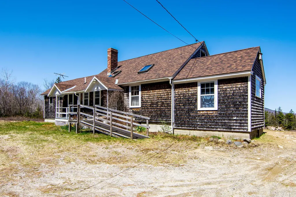 85 Circle Farm Lane Blue Hill ME 04614