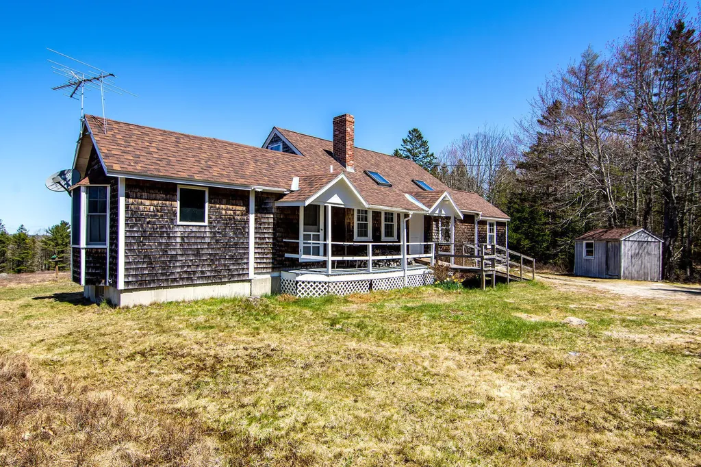 85 Circle Farm Lane Blue Hill ME 04614