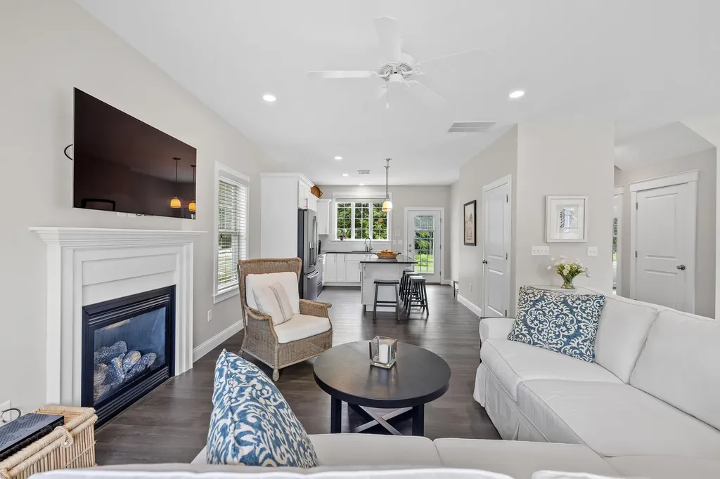 30 Pepperell Way Arundel ME 04046