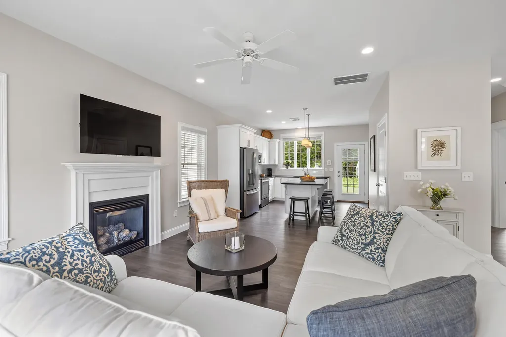 30 Pepperell Way Arundel ME 04046