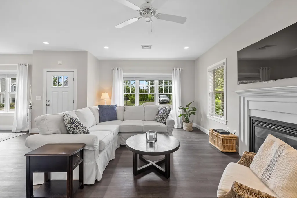30 Pepperell Way Arundel ME 04046