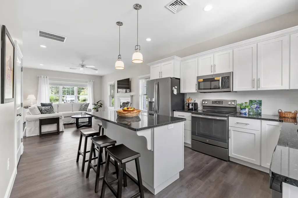 30 Pepperell Way Arundel ME 04046