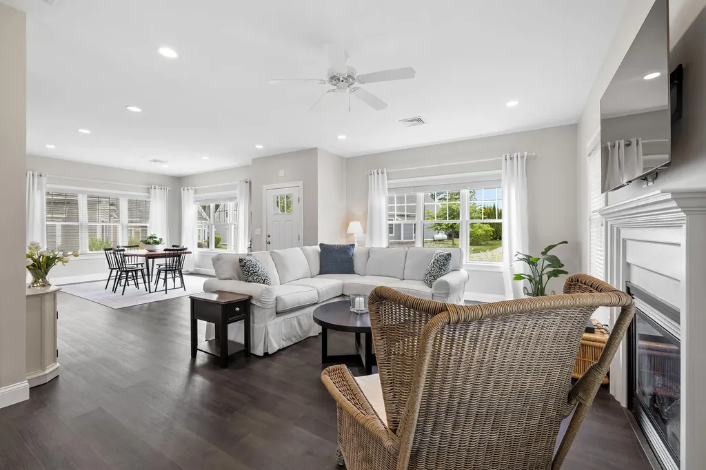 30 Pepperell Way Arundel ME 04046