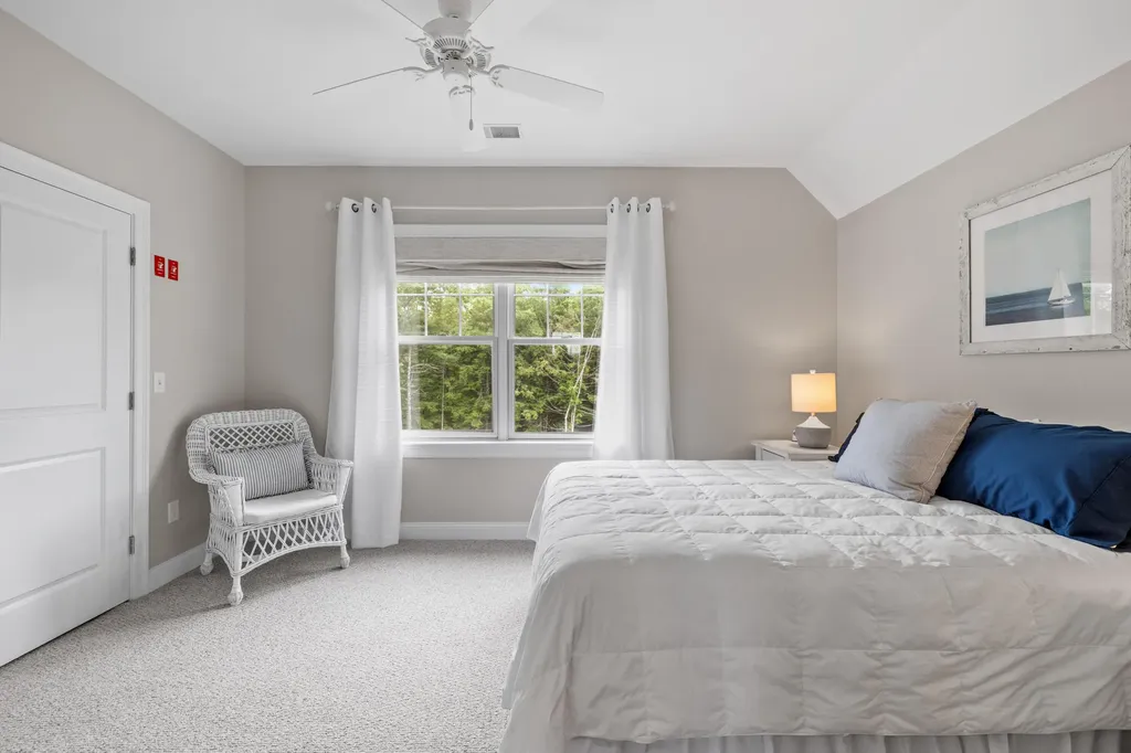 30 Pepperell Way Arundel ME 04046