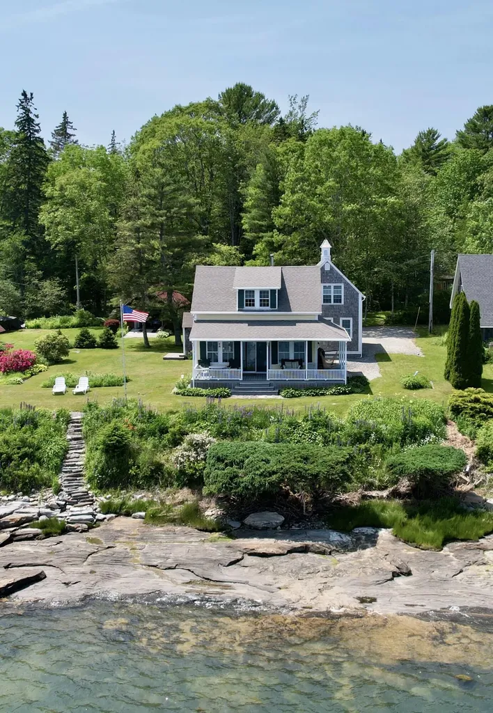 41 Harding Road Bristol ME 04539