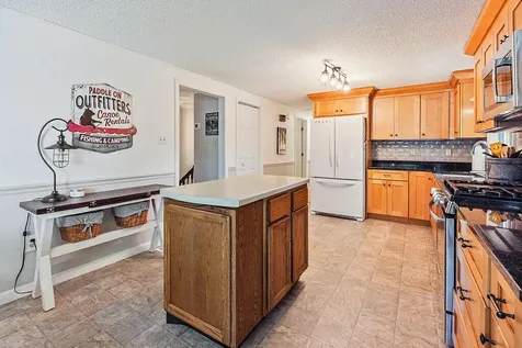114 Cottage Road Winthrop ME 04364