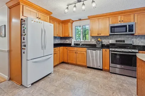 114 Cottage Road Winthrop ME 04364