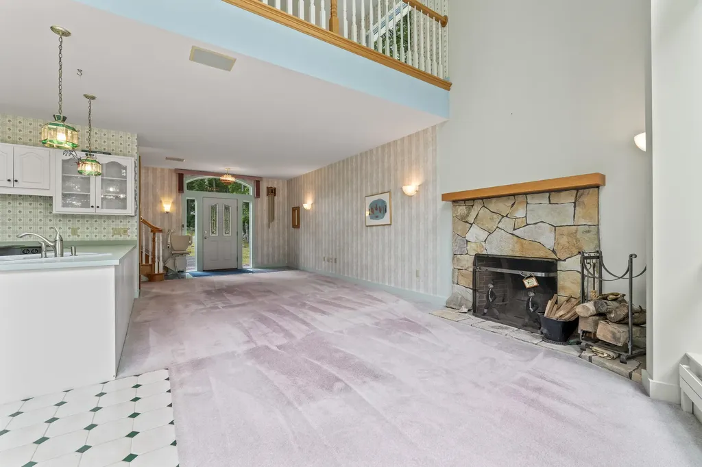 73 Hodsdon Lane Jefferson ME 04348