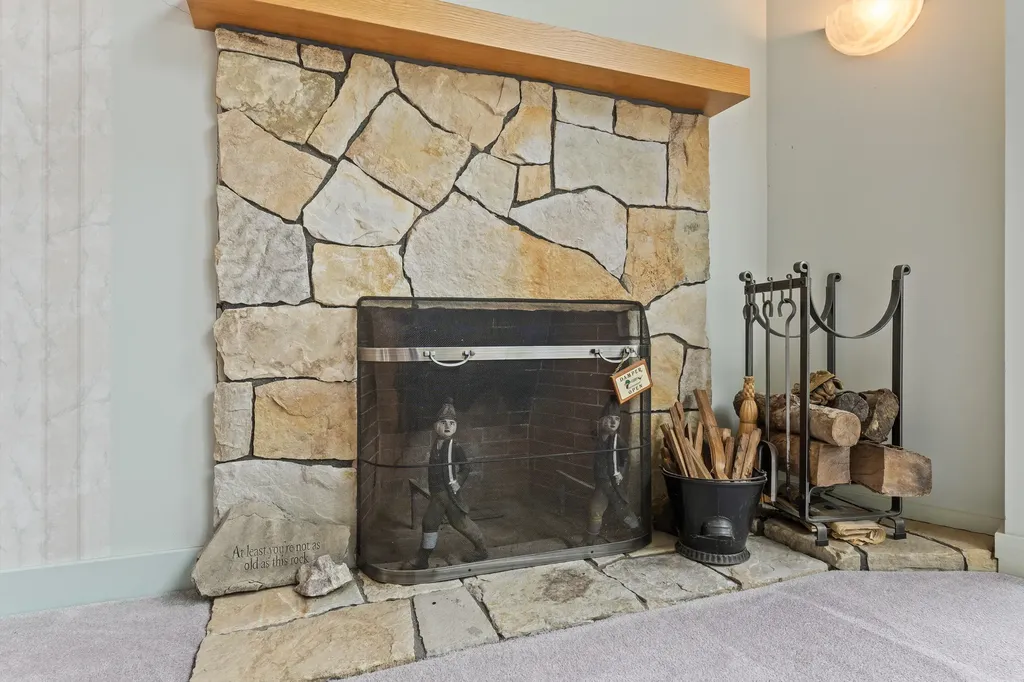 73 Hodsdon Lane Jefferson ME 04348