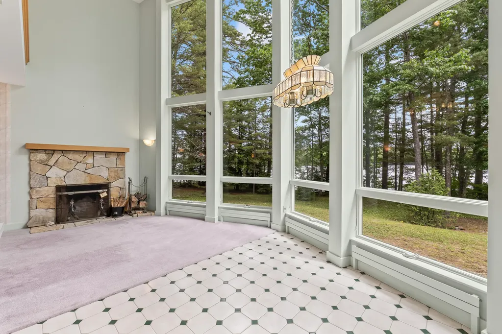 73 Hodsdon Lane Jefferson ME 04348