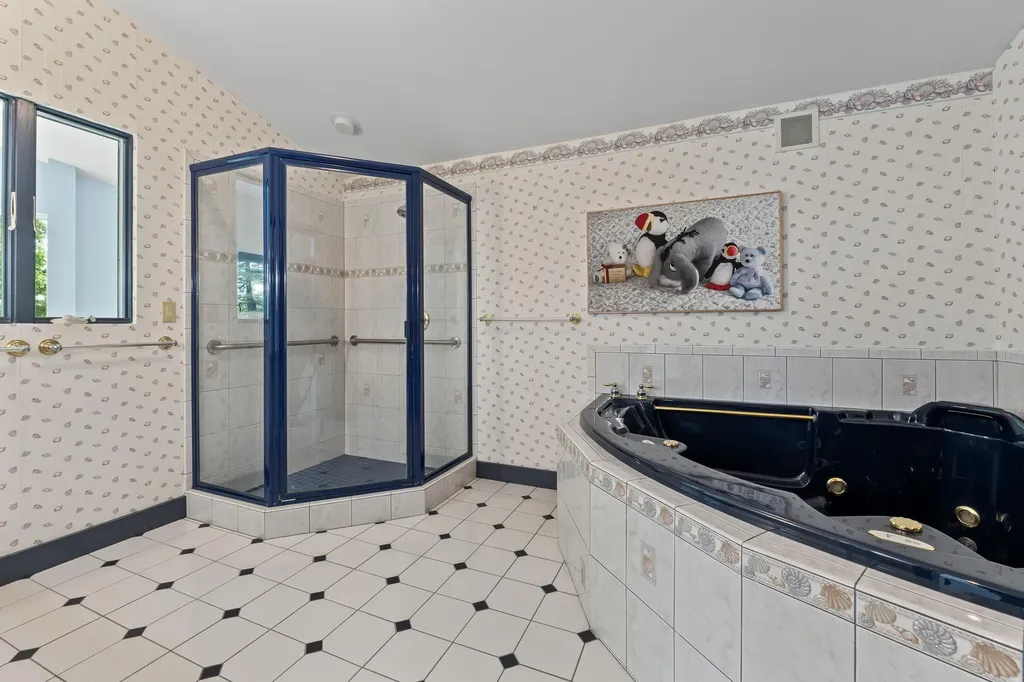 73 Hodsdon Lane Jefferson ME 04348
