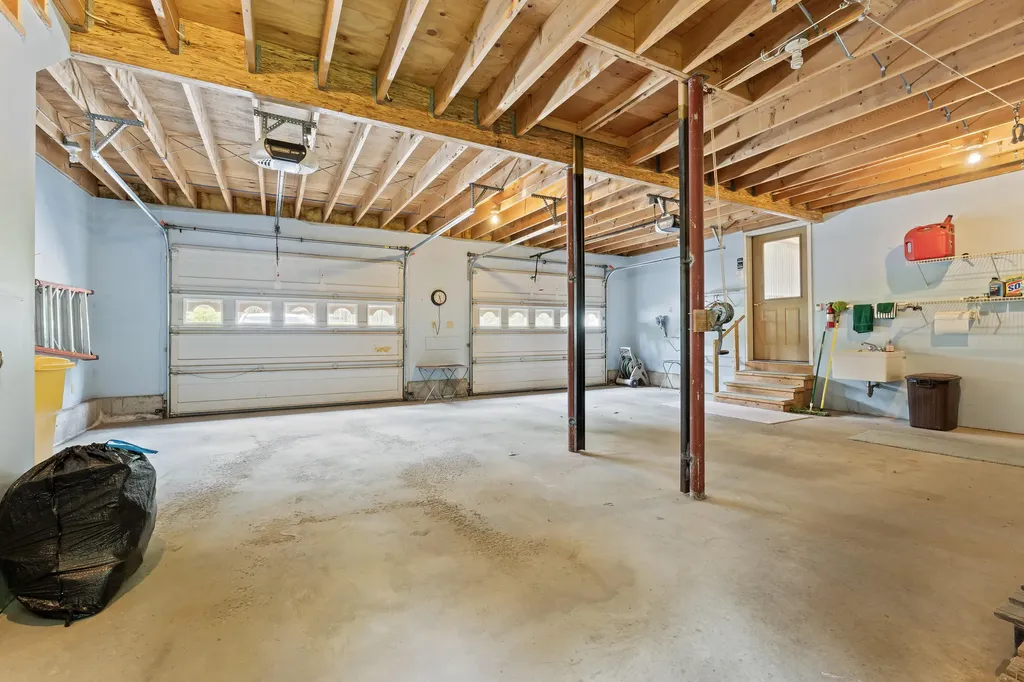 73 Hodsdon Lane Jefferson ME 04348