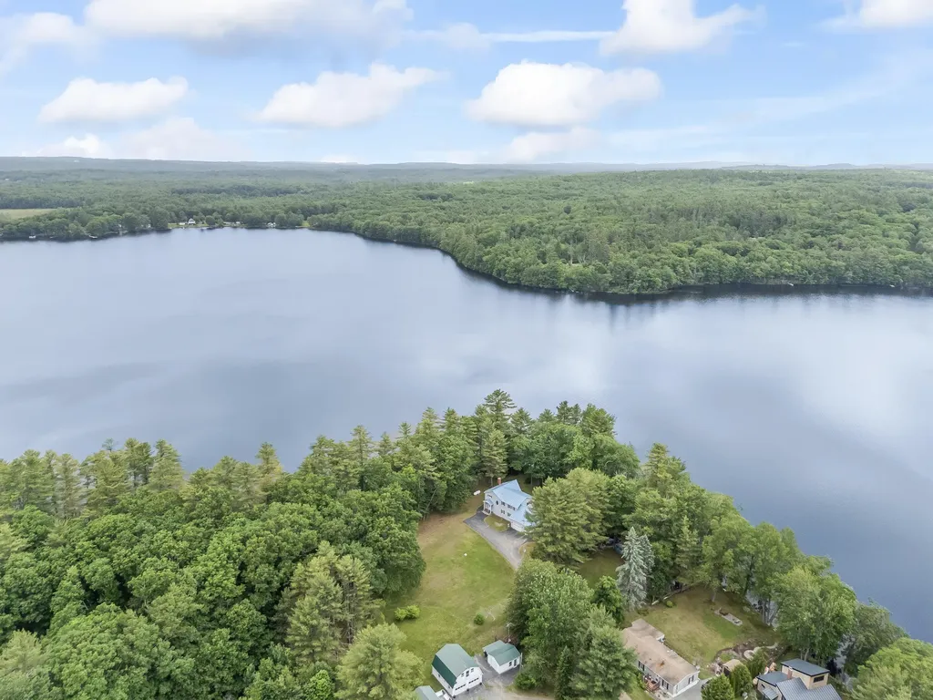 73 Hodsdon Lane Jefferson ME 04348