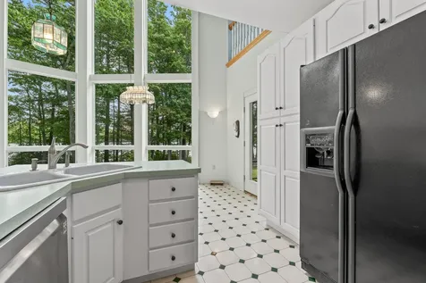 73 Hodsdon Lane Jefferson ME 04348