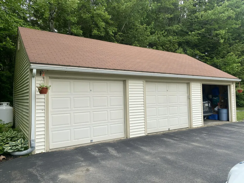 13 Junipers Lane Oakland ME 04963