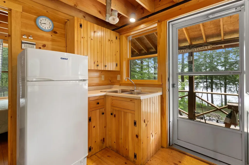 660 Sprague Road Waldoboro ME 04572