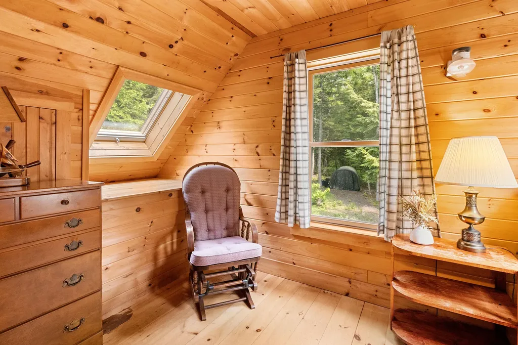 660 Sprague Road Waldoboro ME 04572
