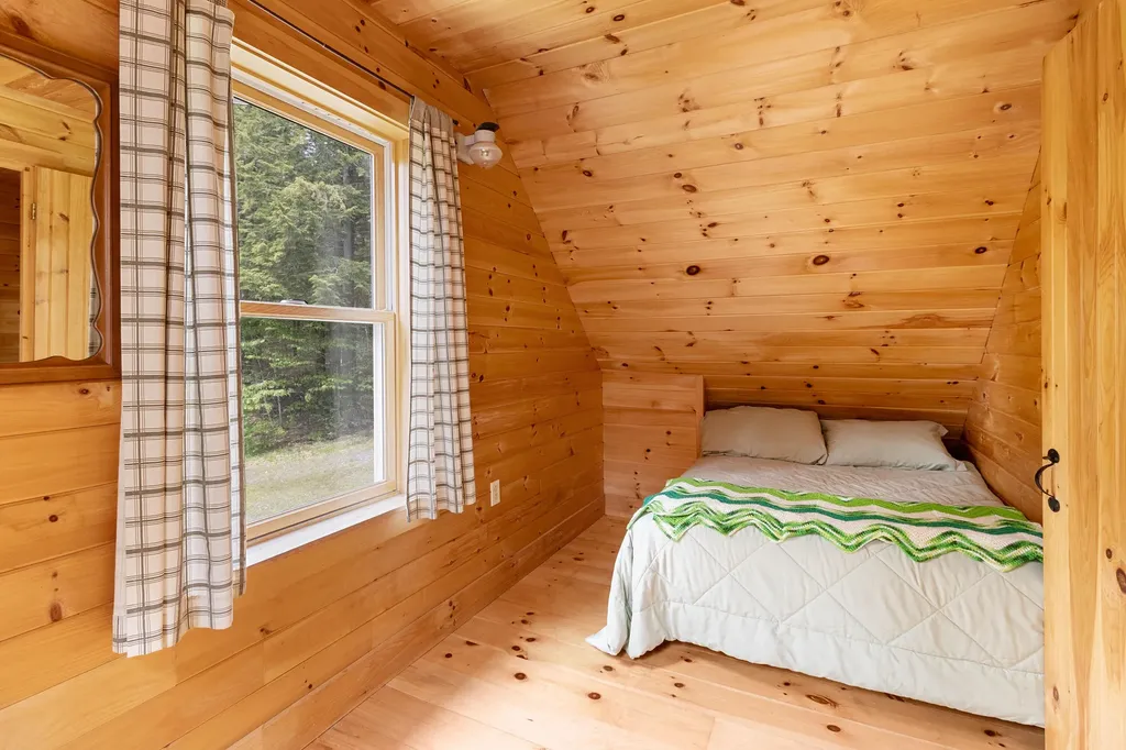 660 Sprague Road Waldoboro ME 04572