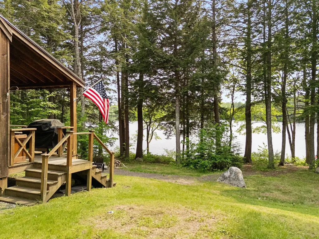 660 Sprague Road Waldoboro ME 04572