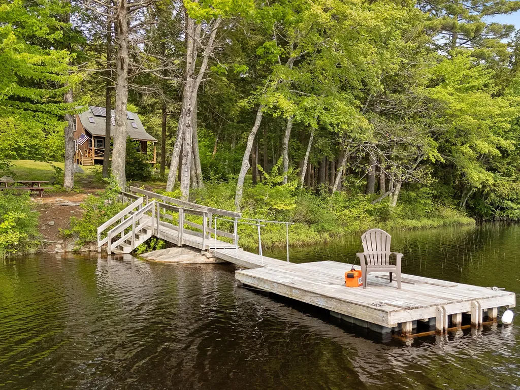 660 Sprague Road Waldoboro ME 04572