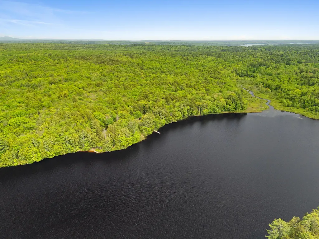 660 Sprague Road Waldoboro ME 04572
