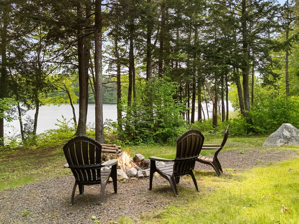 660 Sprague Road Waldoboro ME 04572