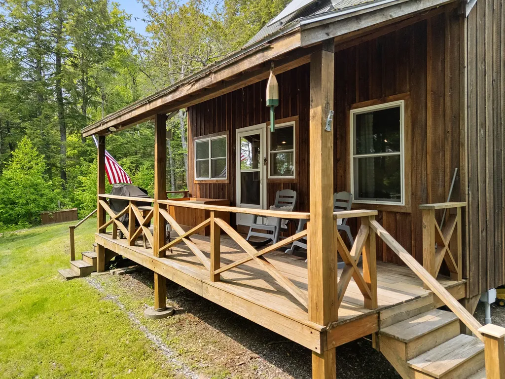 660 Sprague Road Waldoboro ME 04572