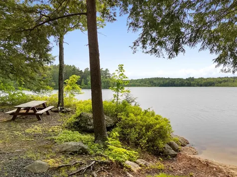 660 Sprague Road Waldoboro ME 04572