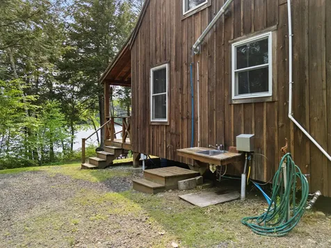 660 Sprague Road Waldoboro ME 04572
