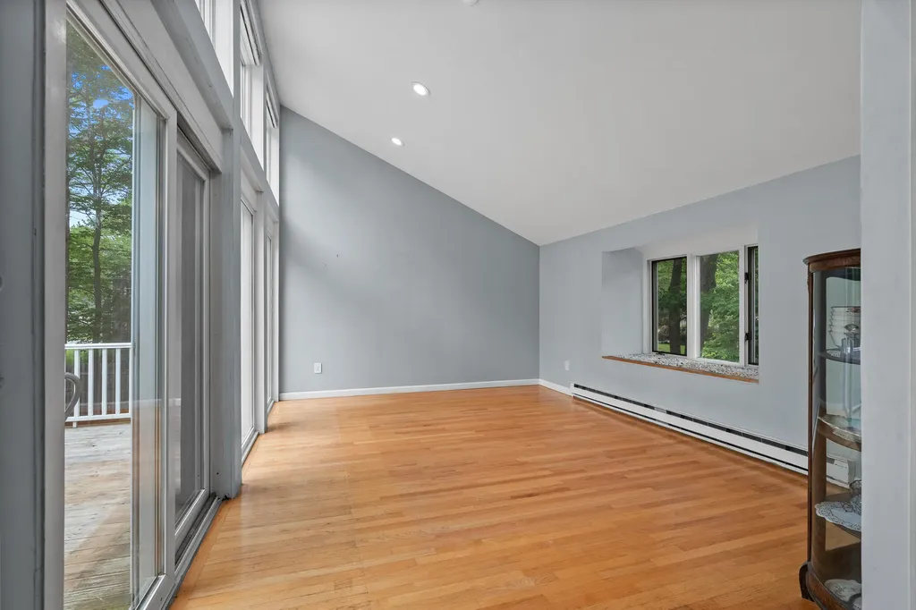 82 Hennessey Avenue Brunswick ME 04011