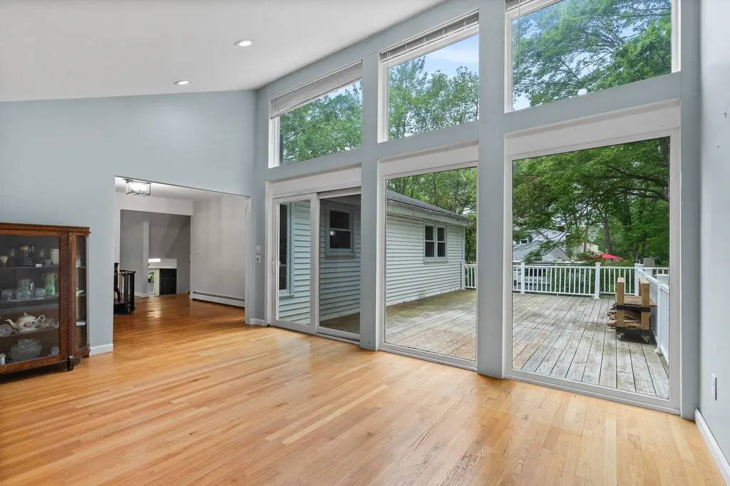 82 Hennessey Avenue Brunswick ME 04011