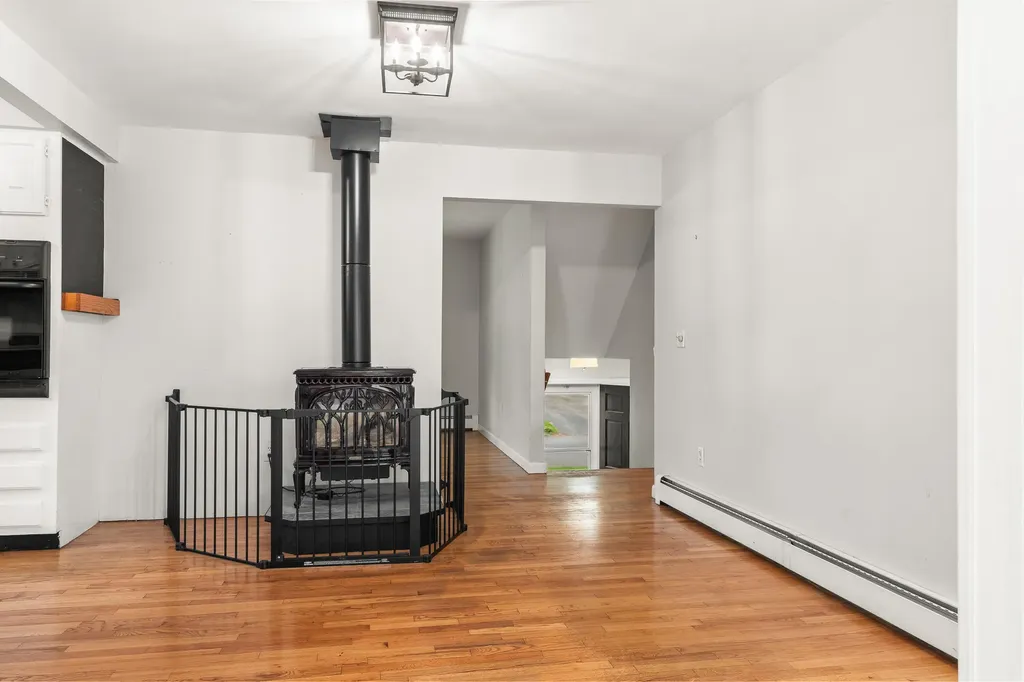 82 Hennessey Avenue Brunswick ME 04011