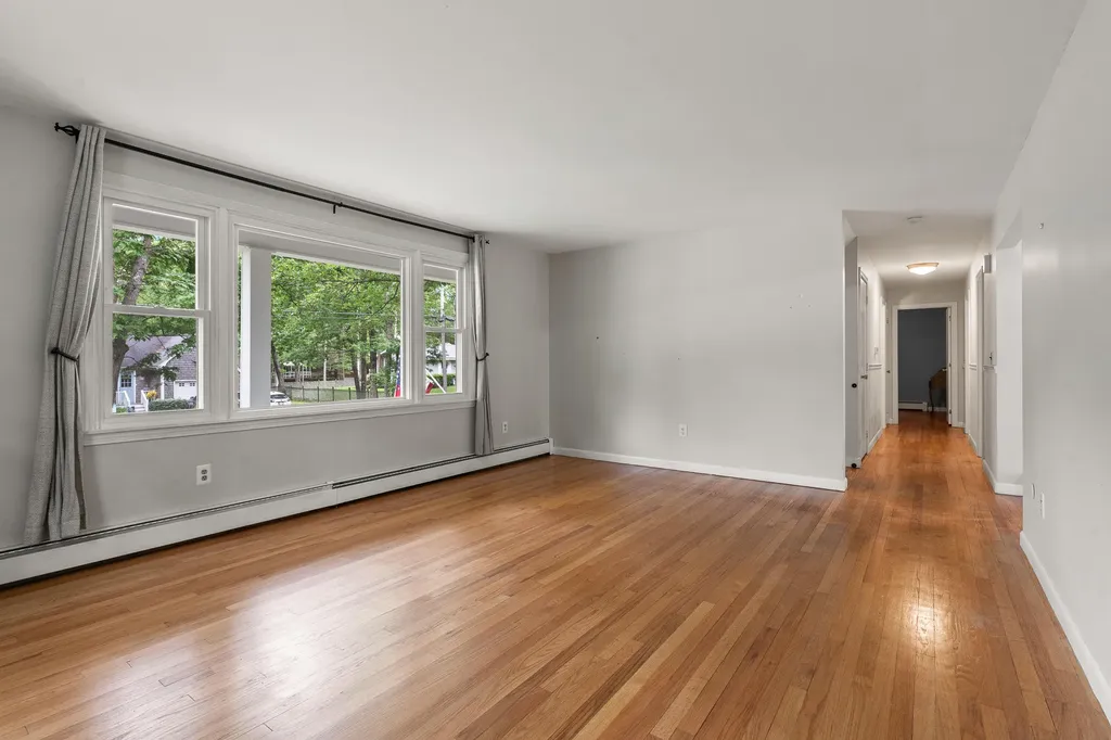 82 Hennessey Avenue Brunswick ME 04011