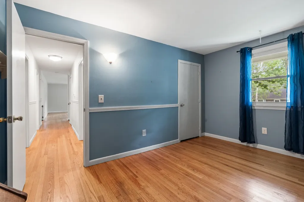 82 Hennessey Avenue Brunswick ME 04011