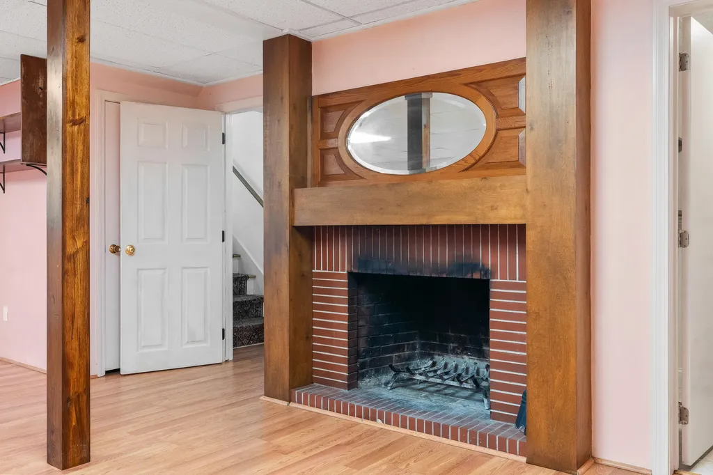 82 Hennessey Avenue Brunswick ME 04011