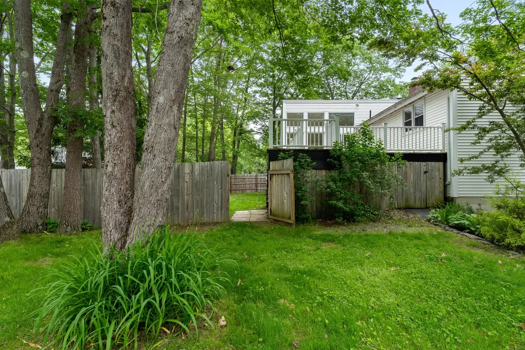 82 Hennessey Avenue Brunswick ME 04011