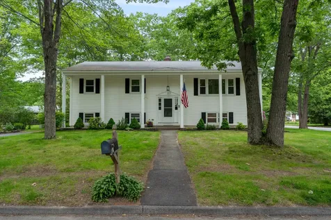 82 Hennessey Avenue Brunswick ME 04011