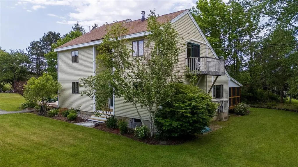 76 Donahue Drive South Thomaston ME 04858