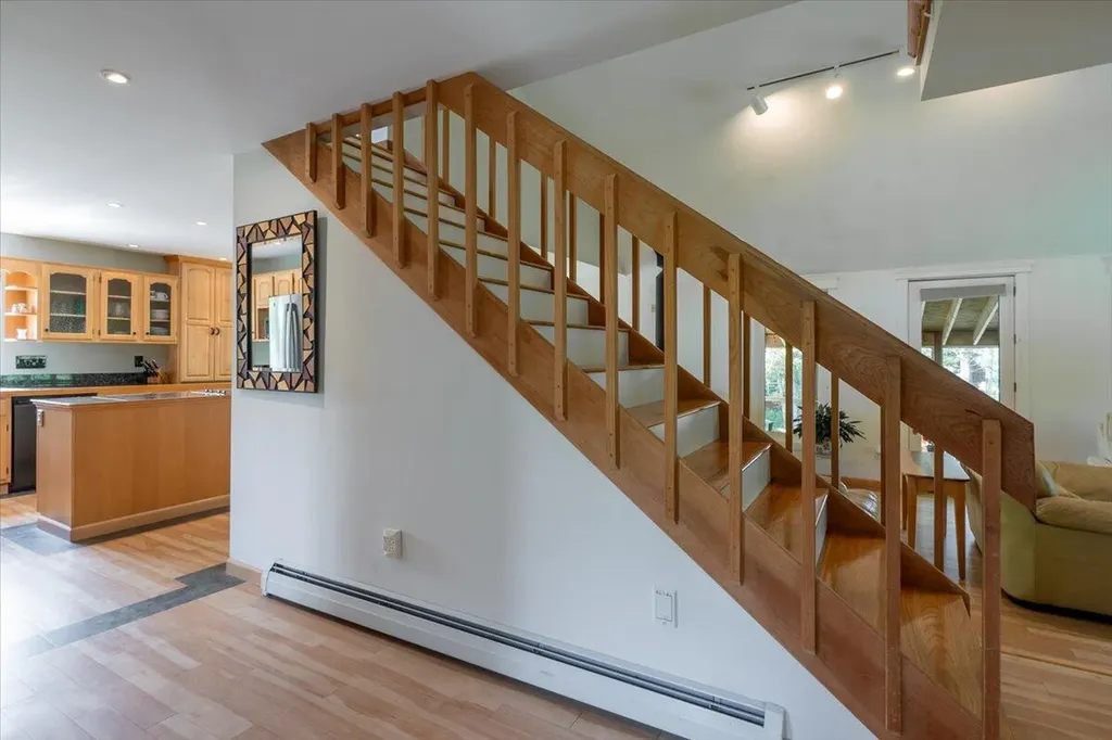 76 Donahue Drive South Thomaston ME 04858