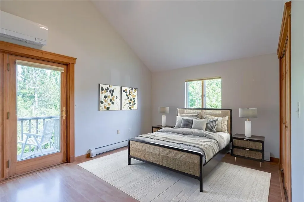 76 Donahue Drive South Thomaston ME 04858