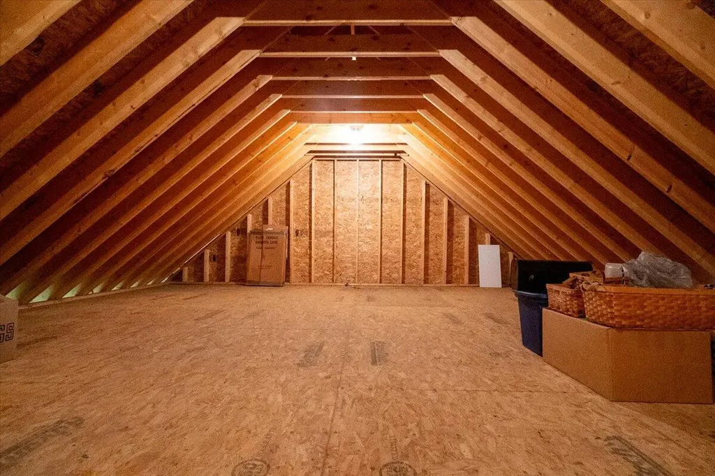 76 Donahue Drive South Thomaston ME 04858