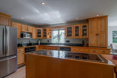 76 Donahue Drive South Thomaston ME 04858