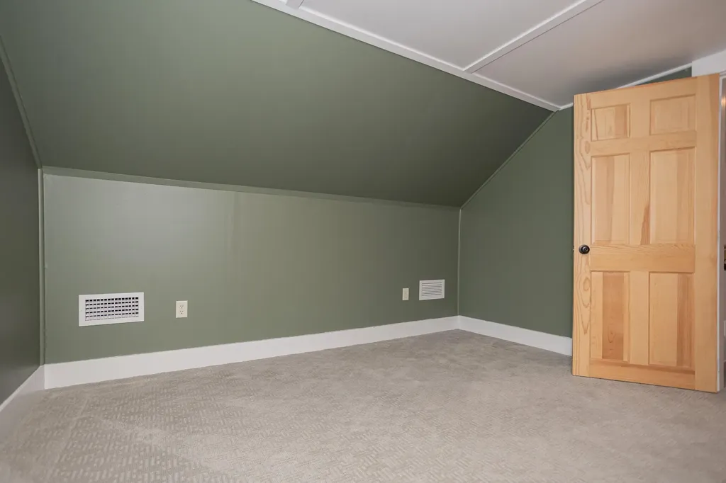 189 Middle Street Farmington ME 04938