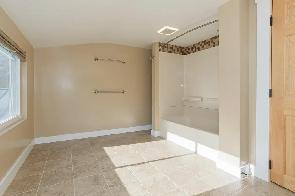 189 Middle Street Farmington ME 04938