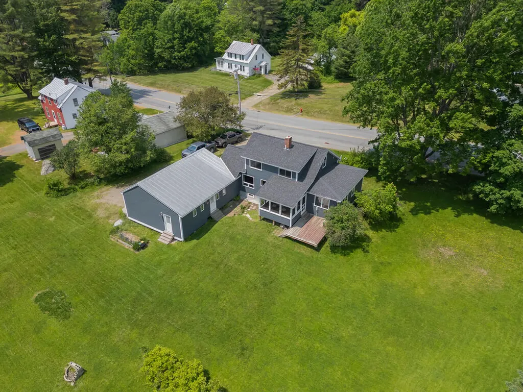 189 Middle Street Farmington ME 04938