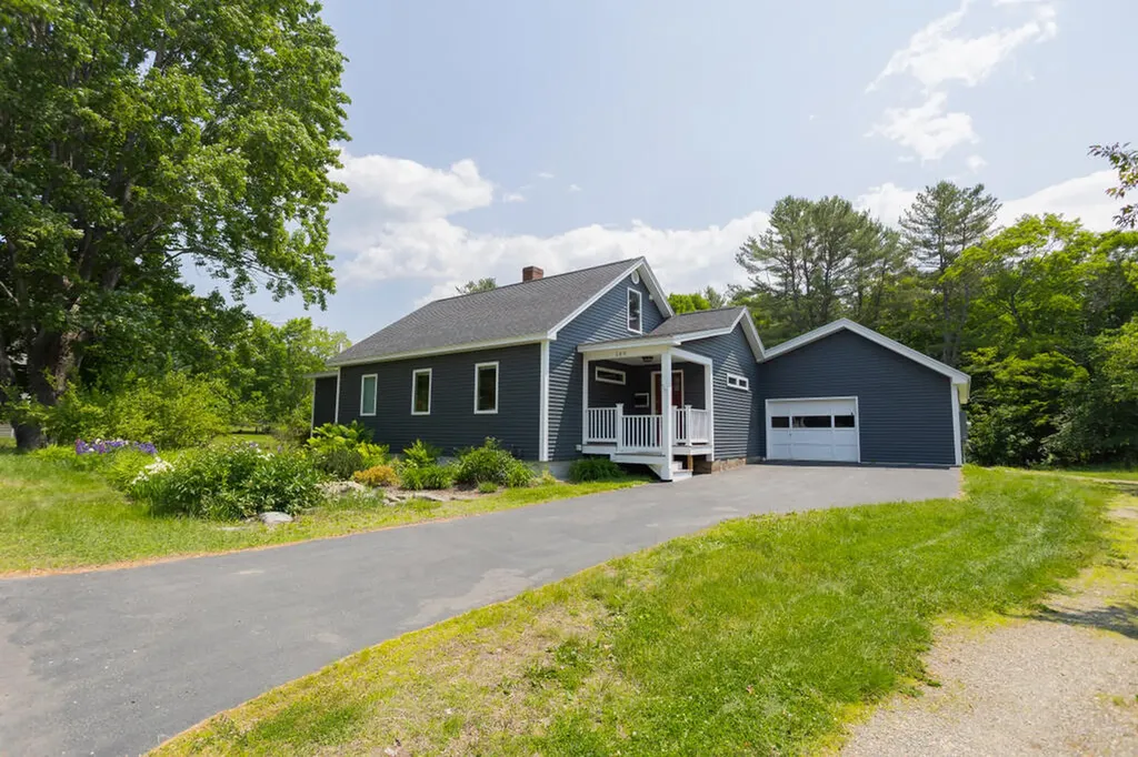 189 Middle Street Farmington ME 04938
