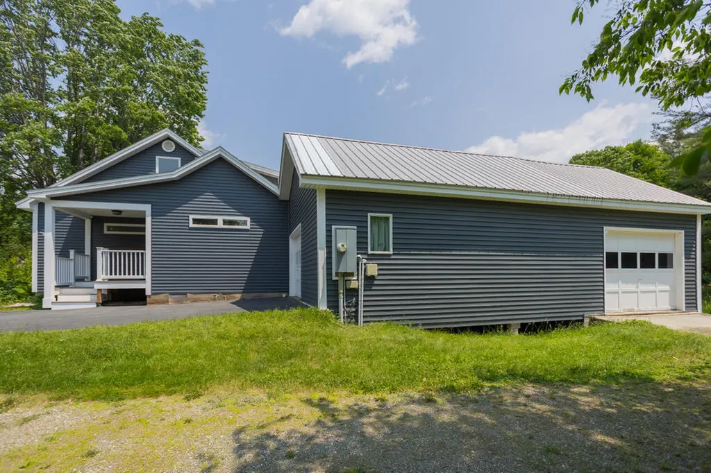 189 Middle Street Farmington ME 04938