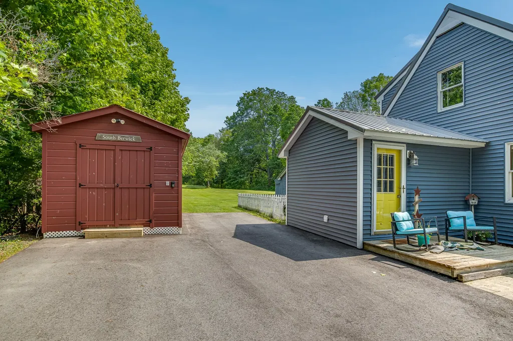 132 Knights Pond Road South Berwick ME 03908