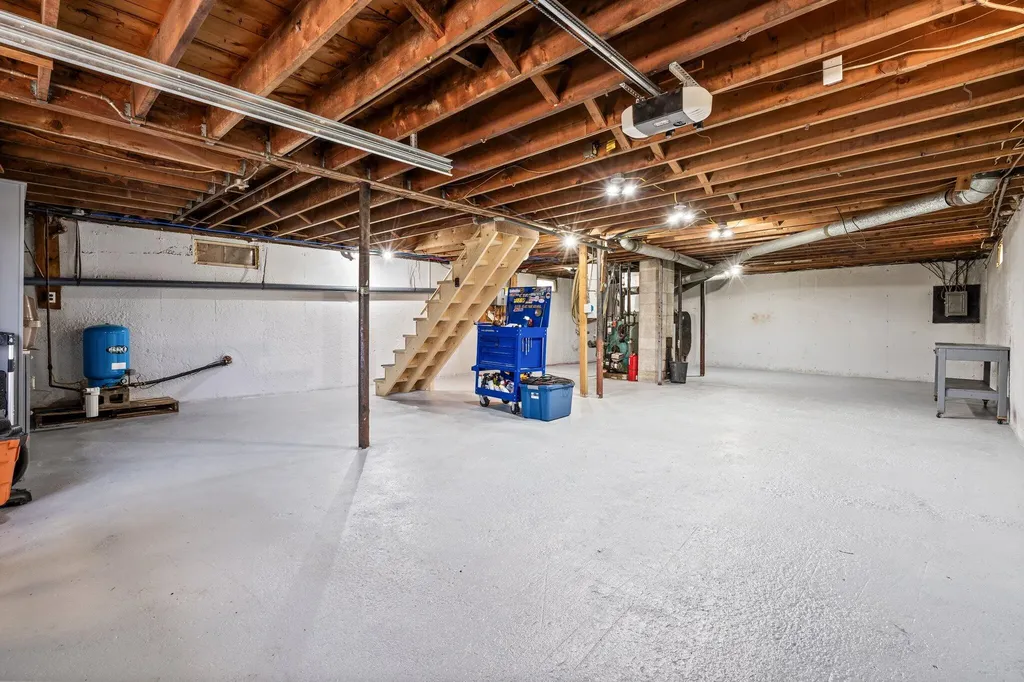 7 Hubbard Avenue Limington ME 04049