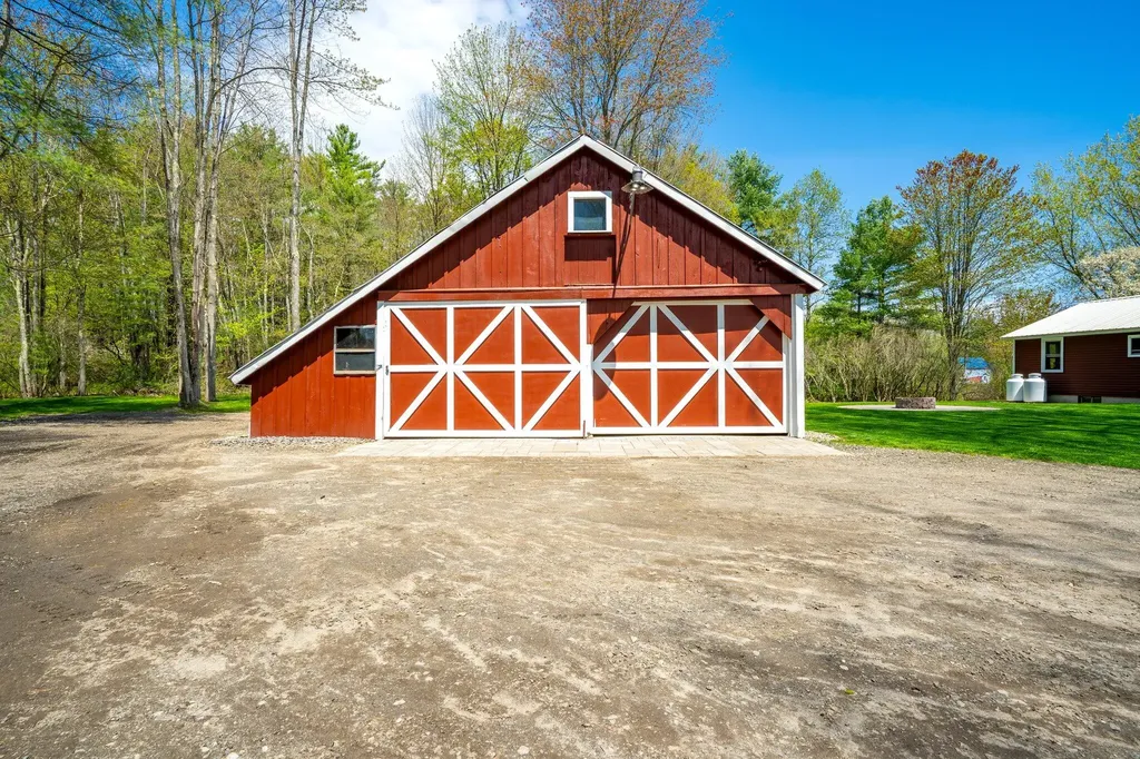 7 Hubbard Avenue Limington ME 04049